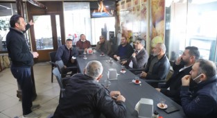 Başkan Kayalar esnafın derdine ortak oldu