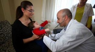 Bayraklı'da 10 bin kişiye sağlık hizmeti!