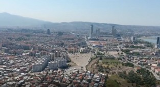 Bayraklı'da 40 yıllık imar sorunu çözüldü