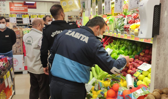 Bayraklı zabıtasından yılbaşı denetimi