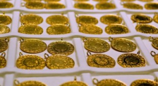 Bin lirayı aşan gram altın bir kez daha rekor tazeledi!