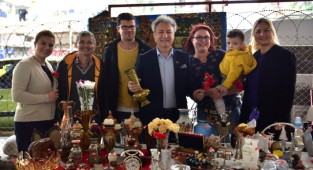 Bornova'da Antika Pazarı için gerim sayım