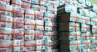 Bütçe kasımda 32 milyar TL fazla verdi