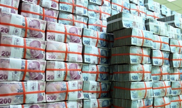 Bütçe kasımda 32 milyar TL fazla verdi