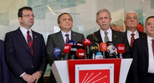 CHP'li belediye başkanlarından ortak bildiri: 'Artık baskı düzenine geçilmiştir!'