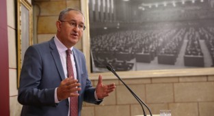 CHP'li Sertel:TRT dış yapımlardan vazgeçmiyor!