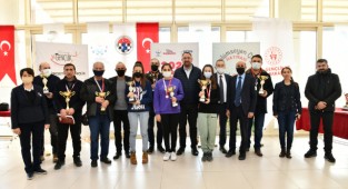 Çiğli’de 33 sporcu il birinciliği için mücadele etti