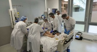 Covid-19 ile ilgili endişe veren araştırma: Kalbe ve beyne sıçrayabilir