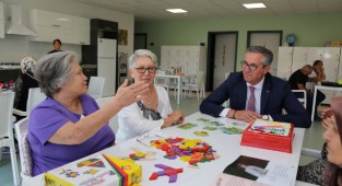 Gaziemir’in yaş dostu hizmetleri tekrar başladı