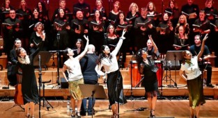 İki yakanın şarkıları İzmir’den yükseldi