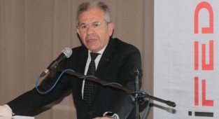 İş insanları yeni bir ekonomi politikası istiyor 