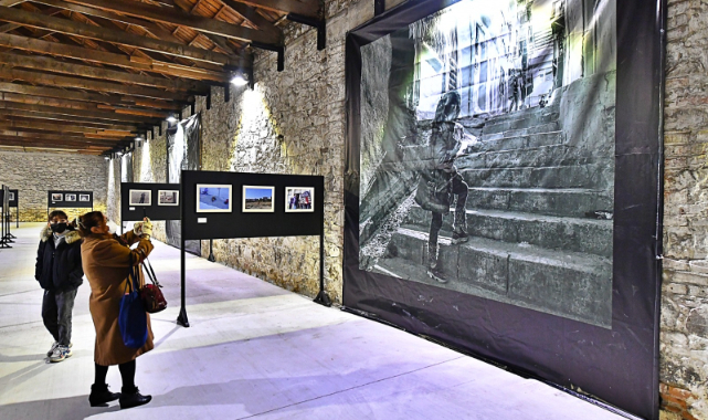 İzmir'de 'Muhit Fotoğraf Sergisi' kapılarını açtı