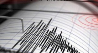 İzmir ve çevresinde korkutan depremler