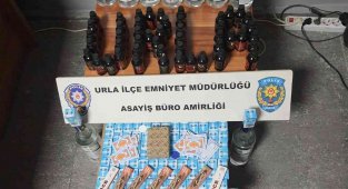 İzmir'de kaçak içki satışı yapan markete baskın