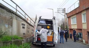 İzmir'in iki ilçesinde yangın dehşeti: 2 ölü