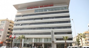 Karşıyaka Belediyesi’nden 5.5 milyonluk satış!