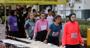 Karşıyaka bin 782 sporcuya ev sahipliği yaptı