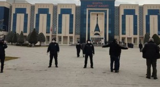 Konya katliamı sanıkları hakim karşısında 