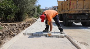 Özdere Yeni Kaldırımlara Kavuştu 