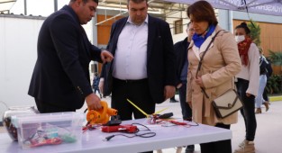 Seferihisar'da Bilim Şenliği başladı