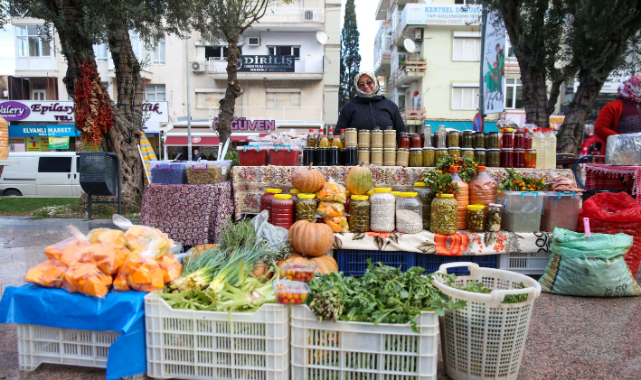 Sosyal medya fenomenleri Buca üretici pazarında