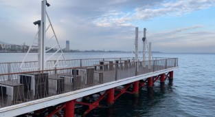 Yenilenen ahşap iskeleler İzmirlinin hizmetinde