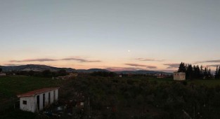 Foça'da 9 milyonluk konut satışı