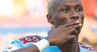 Trabzon'un efsanesi Yattara, maç başı 350 Lira'ya o takımla anlaştı!