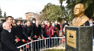  Uğur Mumcu Vefatının 29. Yılında Çiğli’de Şiirlerle Anıldı