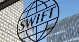 AB ve ABD Rus bankalarını SWIFT'ten çıkarıyor