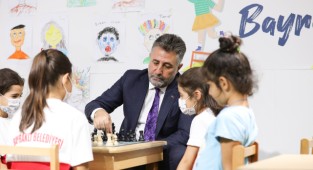 Bayraklı'da ‘BASAMAK’ kurslarına büyük ilgi