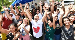 Büyükşehir'den üniversite öğrencilerine nakliye desteği