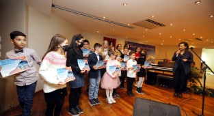 Efes Selçuklu çocuklardan Çağdaş Türk Bestecileri resitali 