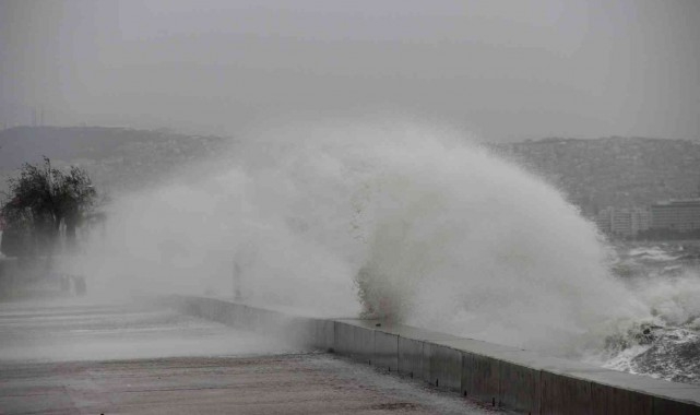 Ege Denizi'nde fırtına bekleniyor!