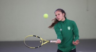 Gaziemir’in altın raketi: Pelin Çolak