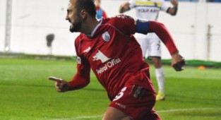 Altınordu'yu kaptanı Ahmet İlhan ateşledi