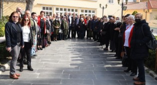 Başkan İduğ şehit aileleriyle buluştu