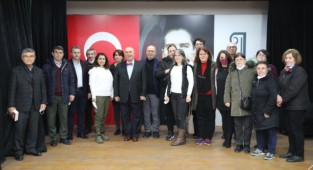 Bayraklı’da deprem paneli