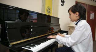  Bucalı küçük piyanist başarıya doymuyor