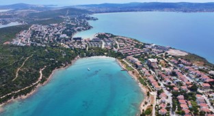 Çeşme Paşalimanı vasiyete rağmen beton olacak