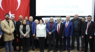  CHP Karabağlar’da üye töreni: Türkbay: ‘Örgütlenmeye devam’