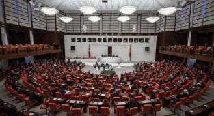 CHP'nin yoksulluğun araştırılması önergesi AKP ve MHP oylarıyla reddedildi