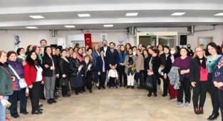 Çiğlili kadınlar ses yükseltti: 'İstanbul Sözleşmesi geri gelecek'