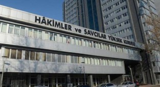 HSK'dan 2 savcıya FETÖ ihracı!