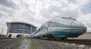 İzmir- Ankara hızlı tren hattı için İngiltere'den rekor kredi