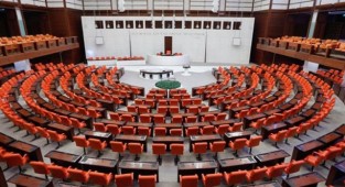 Seçim barajı yüzde 7 oldu: Yeni sistemde neler var?