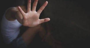 Zihinsel engelli kız çocuğuna istismar: Rızası vardı dedi, suçu kabul etmedi!