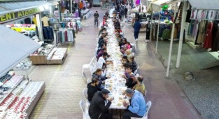 Buca’da 2 bin kişilik iftar sofrası