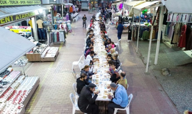 Buca’da 2 bin kişilik iftar sofrası