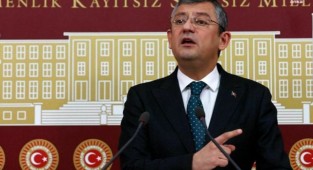 CHP'li Özel'den AKP'nin teklifine tepki: Ucube tek adam düzeni, sporda özerkliğe karşı